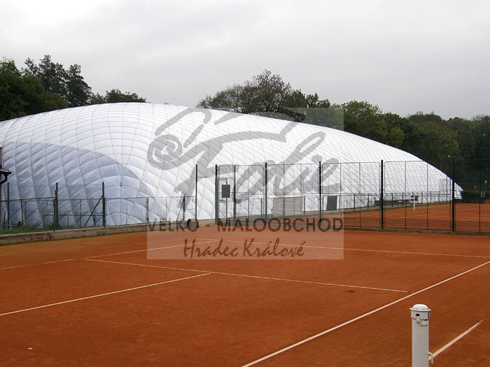 Plachta na tenisovou halu 45x45m - krycí síly 0,127mm UV