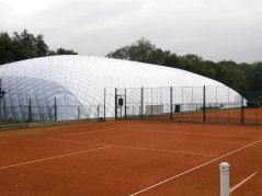 Plachta na tenisovou halu 45x45m - krycí síly 0,127mm UV