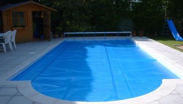 Solární bublinková plachta na bazén