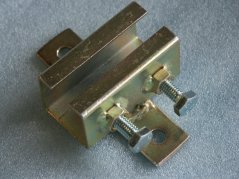 Kolejnicová spojka stropní