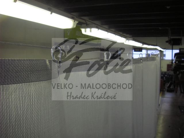 Závěs z kašírované folie 250g/m2 Šedé