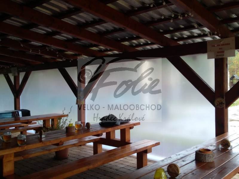 Plachta na pergolu z perlinky