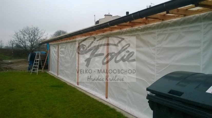 Závěs z kašírované folie 250g/m2 Bílé