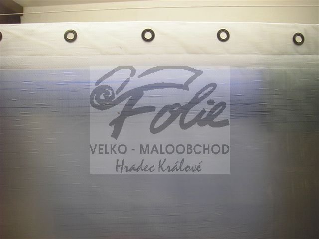 Závěs z kašírované folie 140g/m2