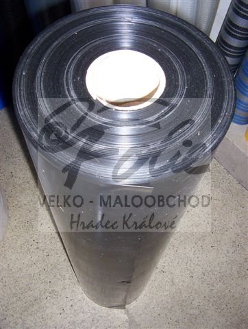 Hadice PE ČERNÁ š.100cm síla 0,1mm - role 45kg