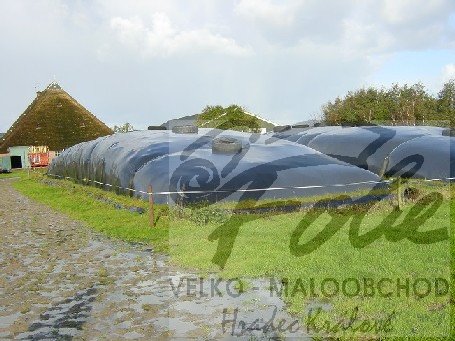 Plachta silážní 18 x 25m černo-bílá